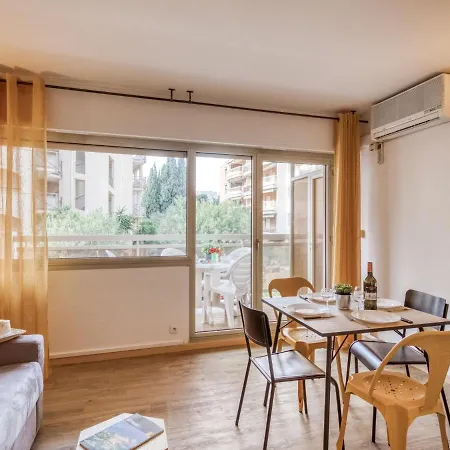 Les Platanes.6 Apartamento *